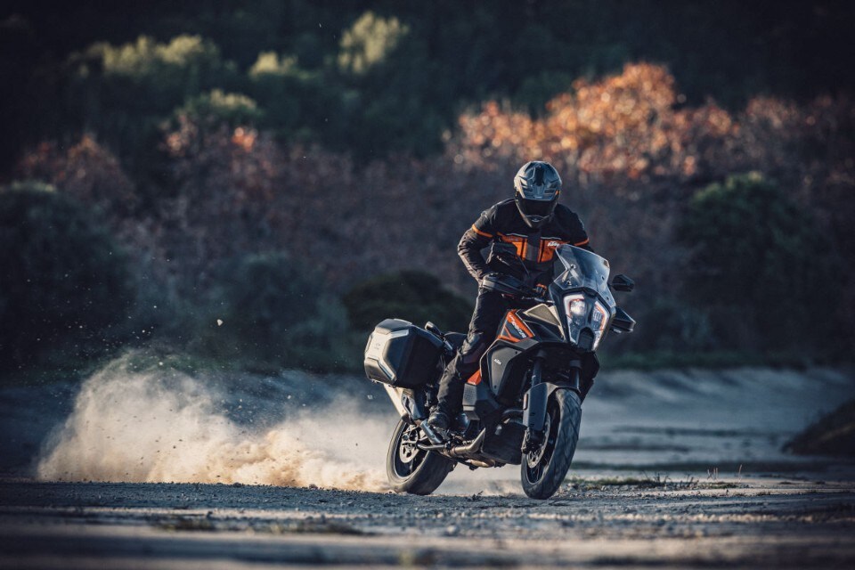 KTM, un roadshow alla scoperta dei modelli 2021