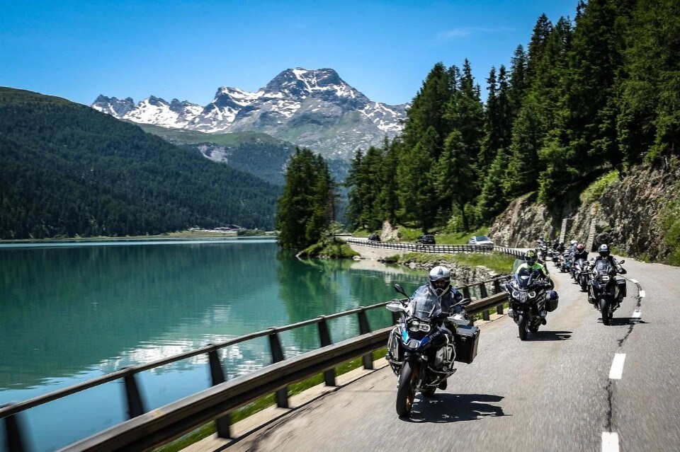 Turismo: gli itinerari di FMI e FAI per tornare a viaggiare in moto