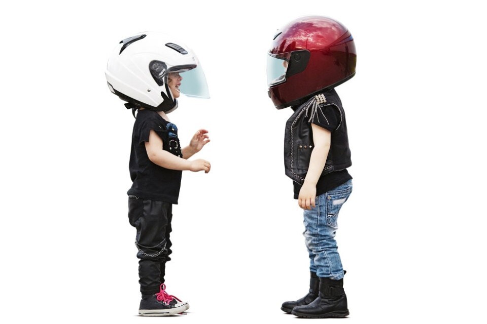 In arrivo una nuova omologazione per i protettori moto da bambini