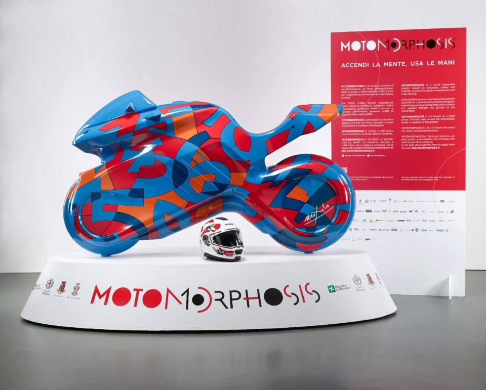 Una Moto-scultura di Ugo Nespolo all'asta per beneficenza 