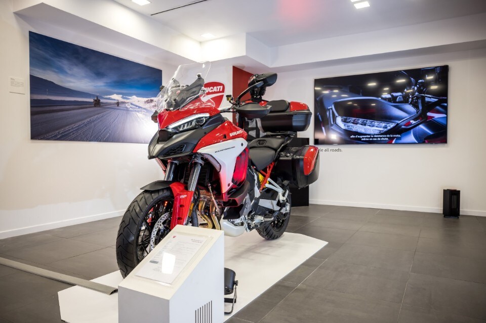 A Parigi "La Galerie by Ducati" dedicata alla Multistrada V4