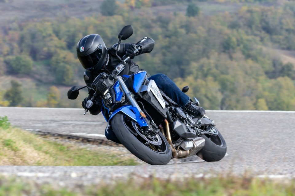 Suzuki presenta il GSX-S Tour