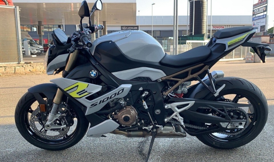 Dueruote annunci: le hypernaked usate da urlo