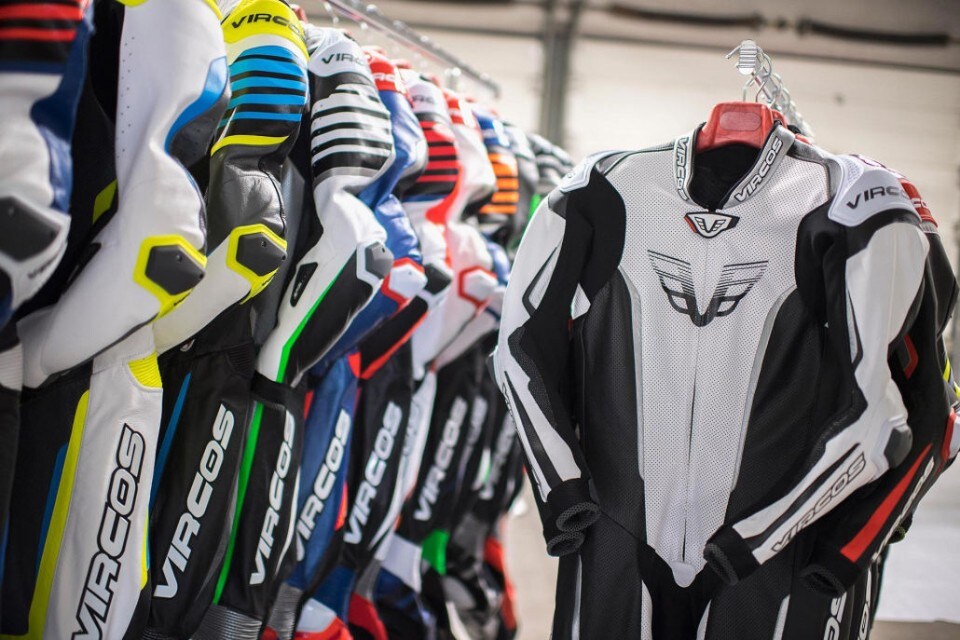 Moto e aziende: Rev'It acquisisce l'italiana Vircos