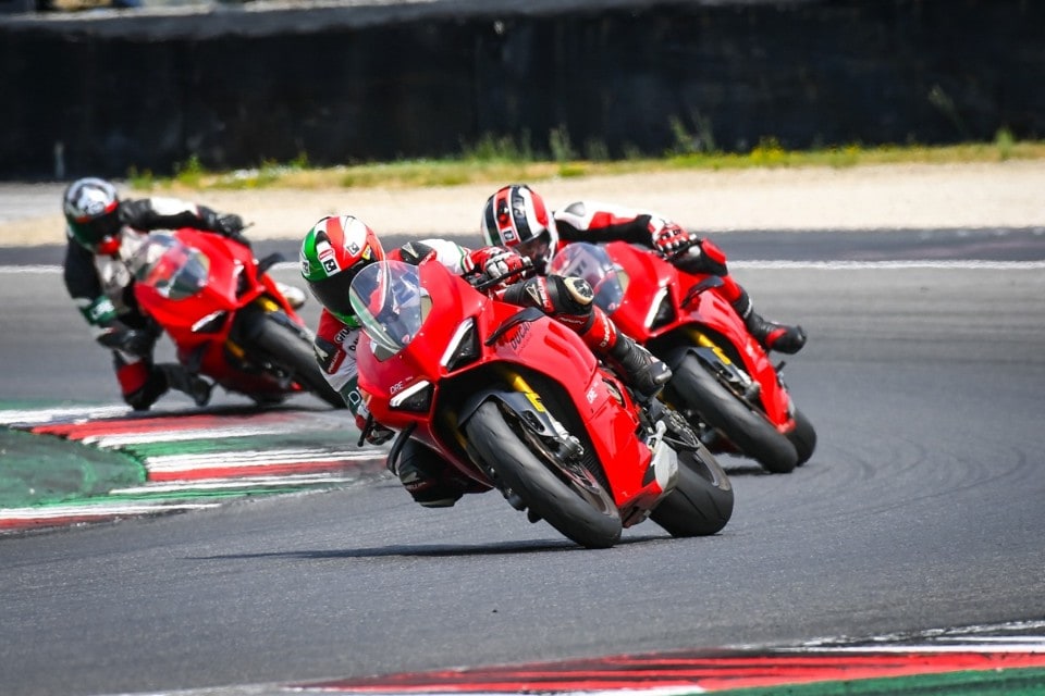 Ducati Riding Experience: tutte le novità 2023 