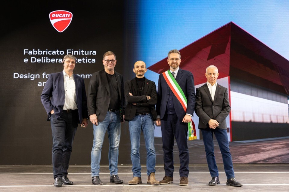 Ducati inaugura il nuovo edificio Finitura e Delibera Estetica