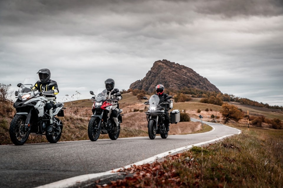 Rieju Aventura 500 Legend, ecco il prezzo (e il confronto con le rivali)