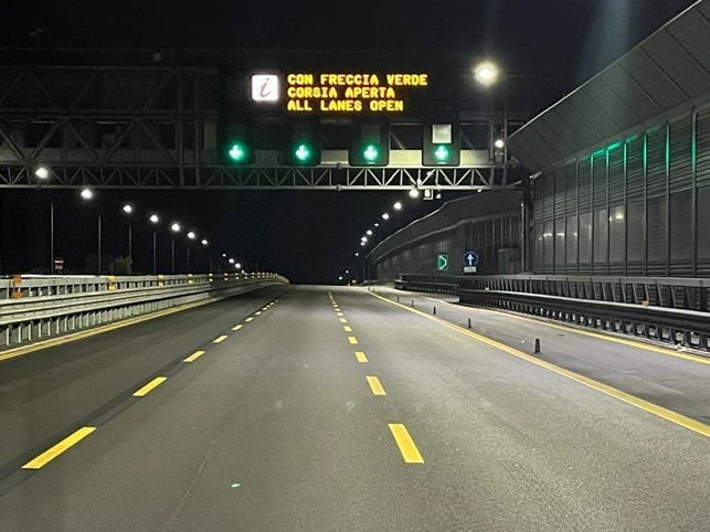 Autostrade: sulla A4 si potrà circolare in corsia di emergenza