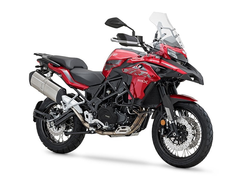 Aspettando la Benelli TRK 702