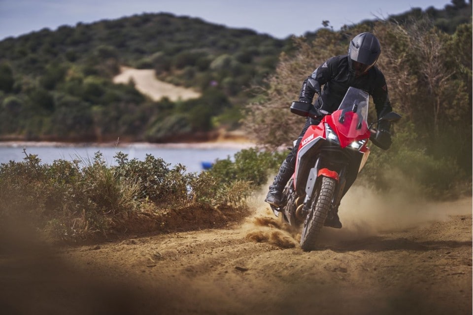 La polemica dell’estate: l’informazione pagata dai cinesi 