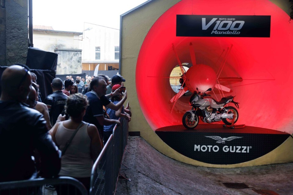 Moto Guzzi Open House 2023: in 35mila a Mandello del Lario