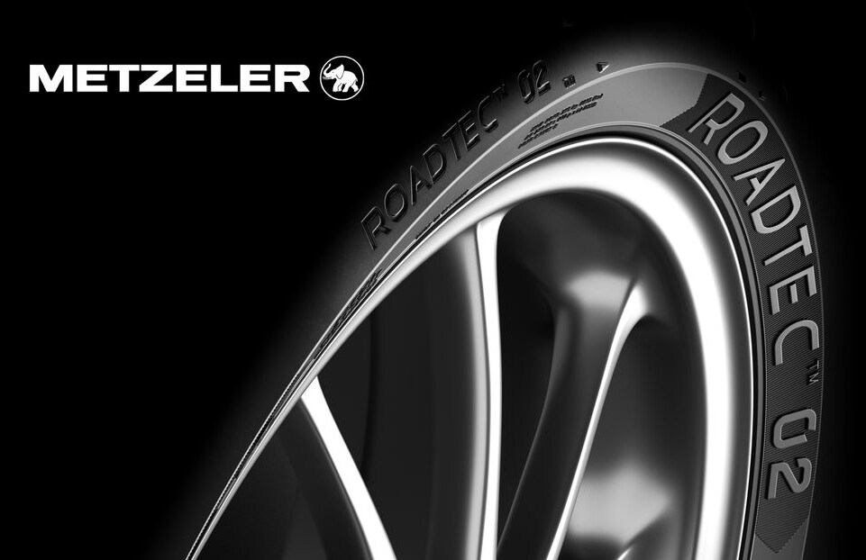 Metzeler annuncia il nuovo Roadtec 02, in arrivo a inizio 2024