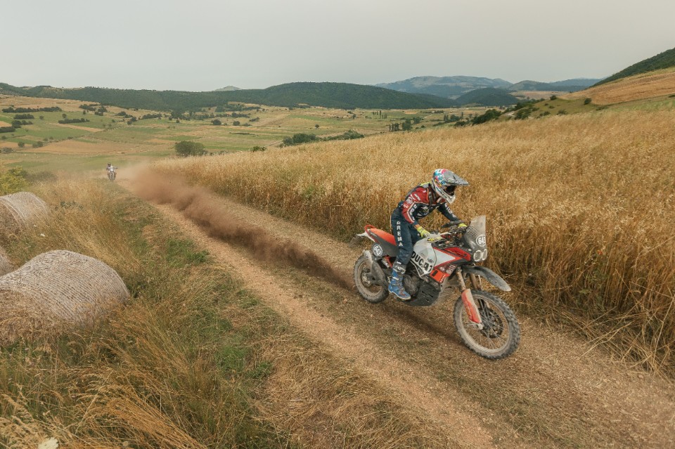 Dueruote aggiunge sotto il suo tendone Ducati: una prima volta quasi da podio