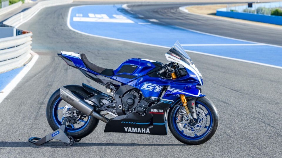 Yamaha R1 Race e Yamaha R1 GYTR 2025: puntare al massimo