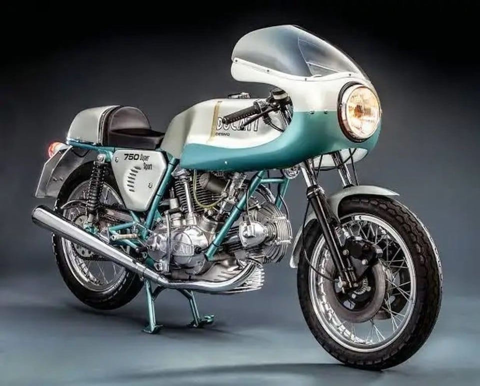 Le moto sportive di Ducati: dalla GT 750 dei primi anni Settanta alla Panigale V2