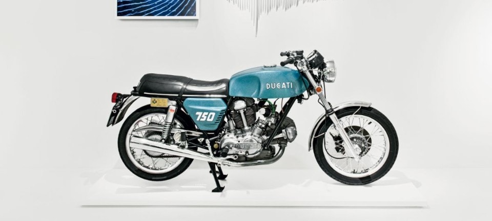 Le moto sportive di Ducati: dalla GT 750 dei primi anni Settanta alla Panigale V2