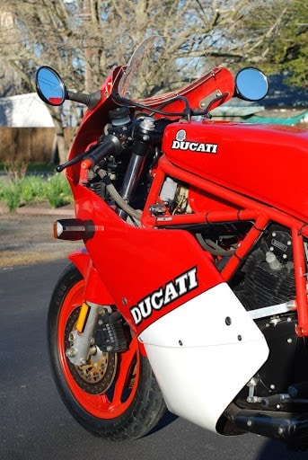 Le moto sportive di Ducati: dalla GT 750 dei primi anni Settanta alla Panigale V2