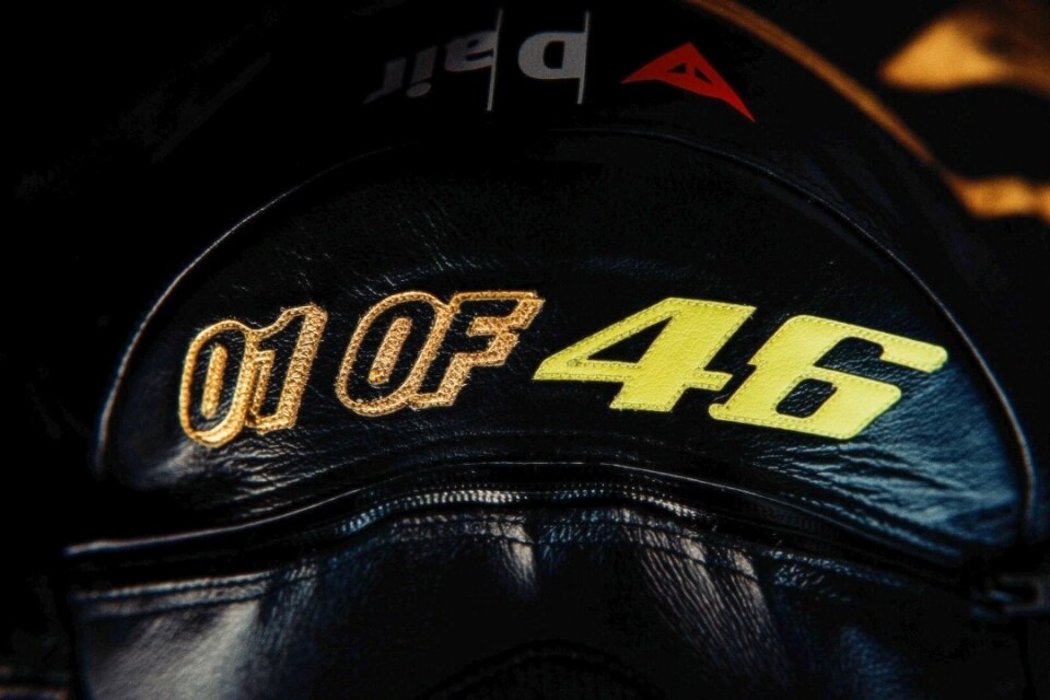 Dainese dona all’UNICEF il kit N°1/46 di Valentino Rossi 