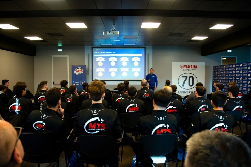 Presentato il nuovo Corso Racing Yamaha Blu Technical School