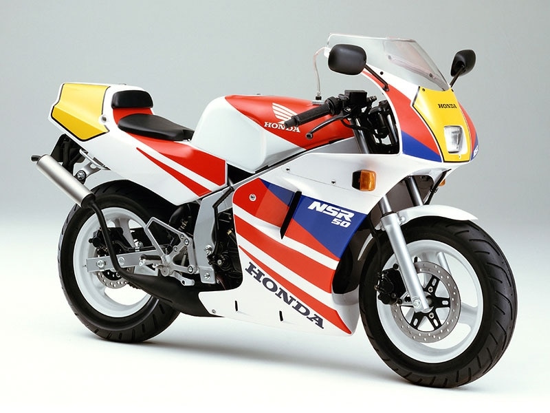 Piccoli sogni: le moto che ci fanno sognare, anche se le hanno piccole (le ruote) - Honda NSR50