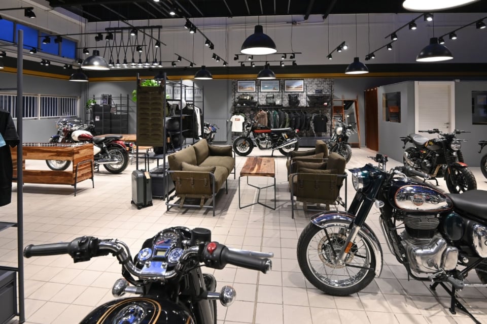 Royal Enfield: a Bologna apre il nuovo flagship store