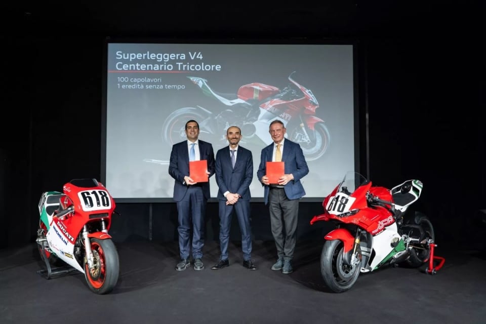 Ducati presenta il “Manuale del Made in Italy” e la Superleggera V4 Centenario Tricolore