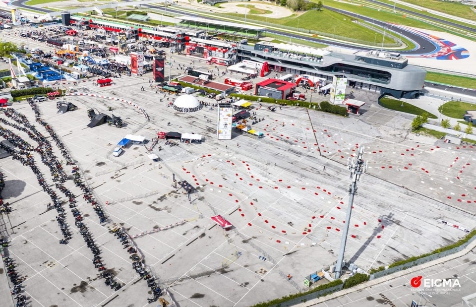 EICMA Riding Fest: Tre giorni di passione pura tra cordoli e leggende