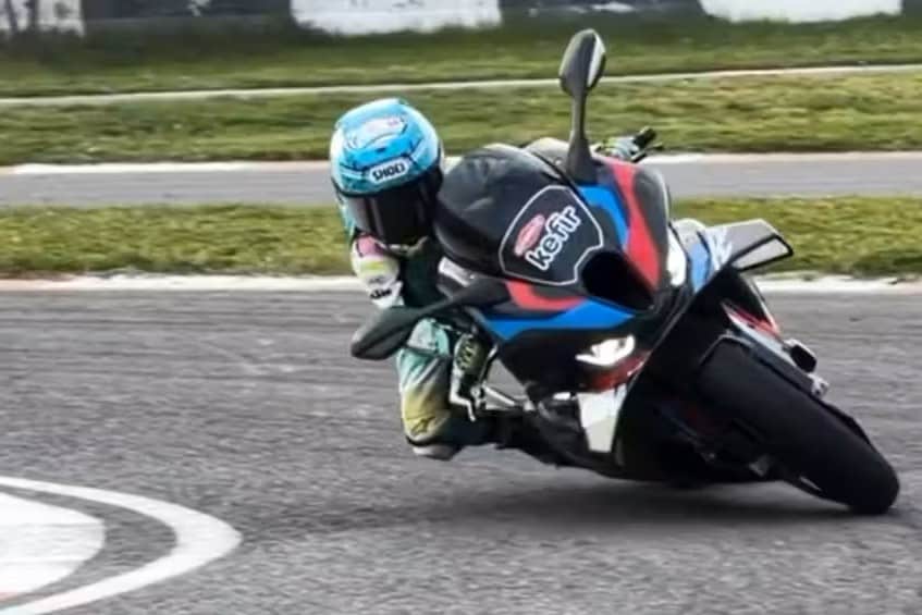Zayn Sofuoglu, il "baby fenomeno" che a 6 anni guida BMW e Kawasaki