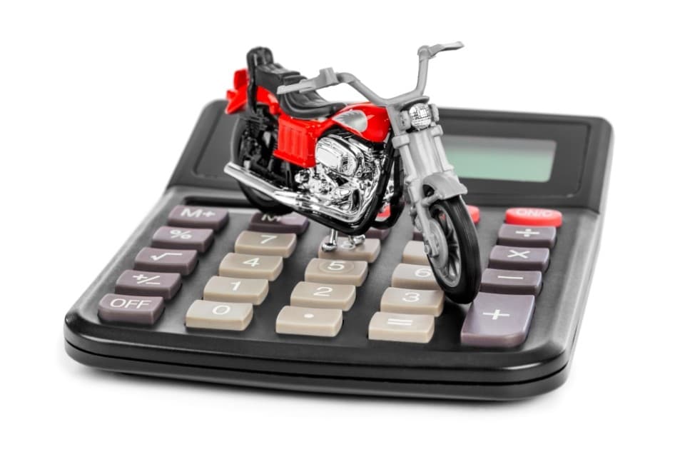 Cambiare RC Moto? Rimandare può costarti fino a 148 euro
