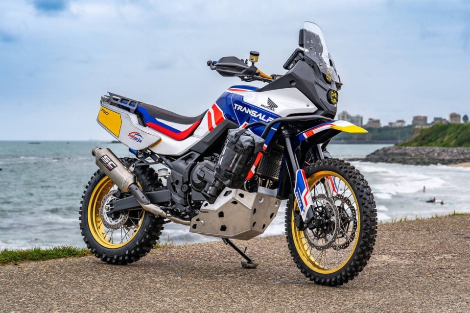“On Road versus Off Road”: Honda celebra Hornet e Transalp al Wheels & Waves 2026