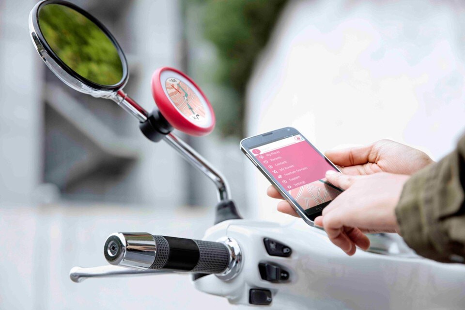 Tom Tom: arriva VIO, il navigatore per lo scooter