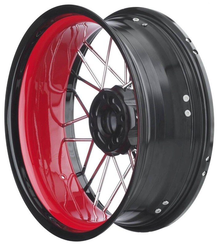 Alpina e Ruote Borrani: nuovi cerchi per la Ducati Multistrada