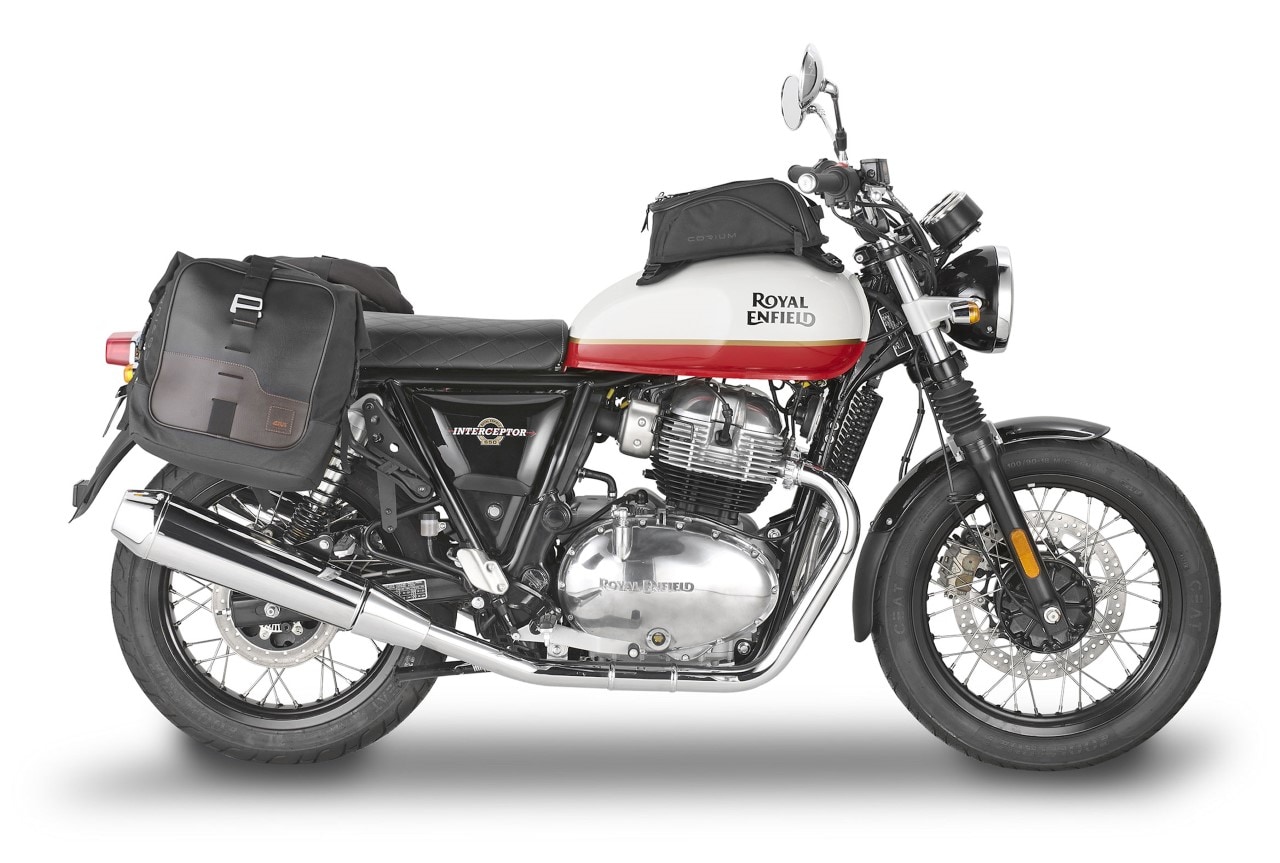 GIVI veste “da viaggio” la Royal Enfield Interceptor 650