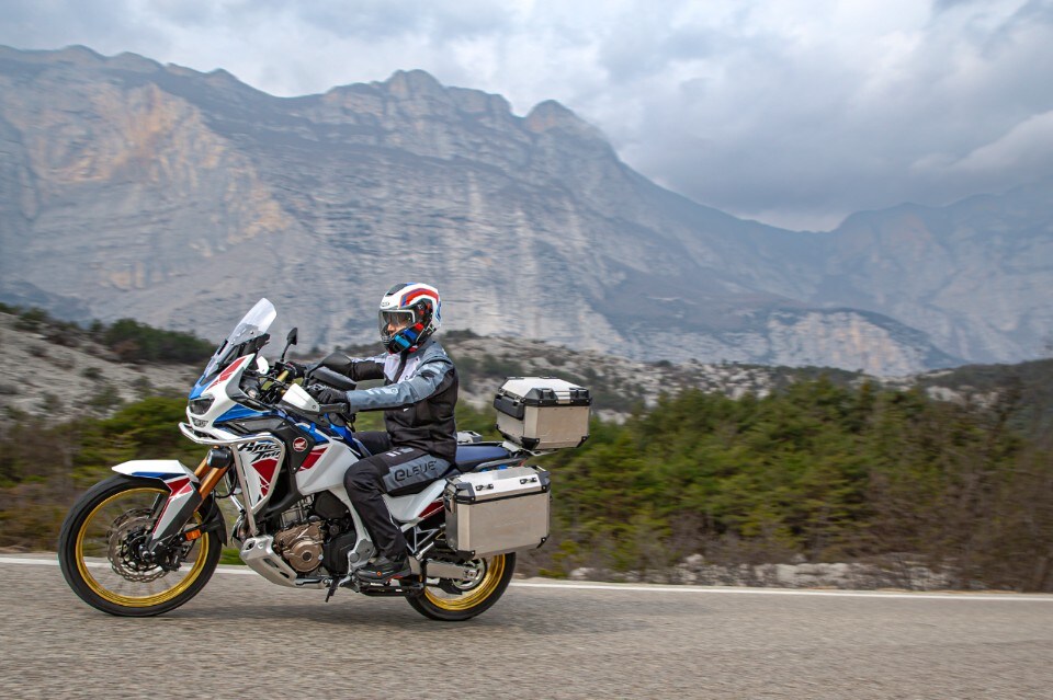 Eleveit Venom, lo stivale per viaggiare in totale comfort e sicurezza 