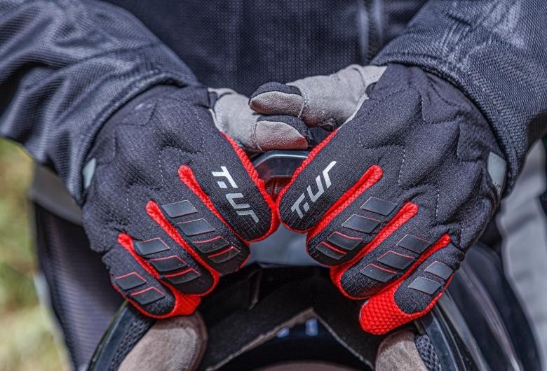 Nuovi guanti estivi T.ur: 4 modelli freschi e ventilati