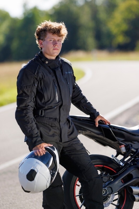 Vanucci VAJ-4: la nuova giacca ventilata di Louis moto 