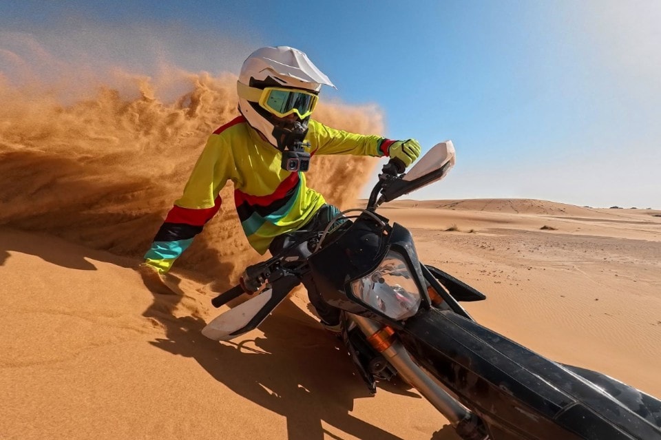 Insta360 Ace Pro 2: ecco l'action cam definitiva per i motociclisti (e gli sport di movimento)
