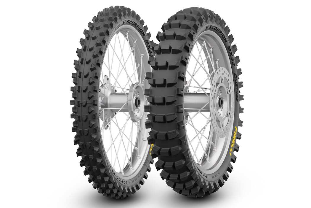 Pirelli presenta due novità per il 2025: Diablo Powercruiser e Scorpion MX32 Mid Soft