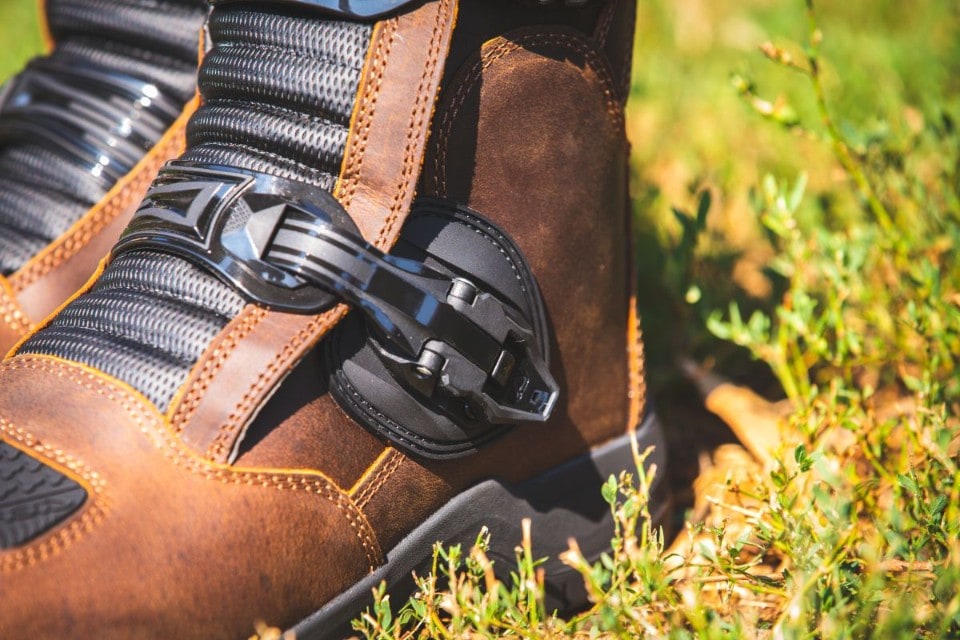 Acerbis Grimsel e Galibier: oltre i limiti della strada