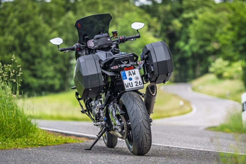 Wunderlich X-CASE X30: eleganza, modularità e compatibilità per BMW M 1000 XR