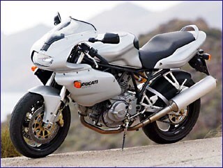 In sella alle nuove Ducati S e SS