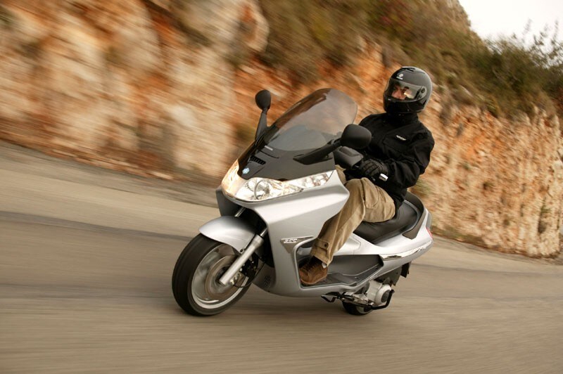 Anteprima: Piaggio X8 125-200