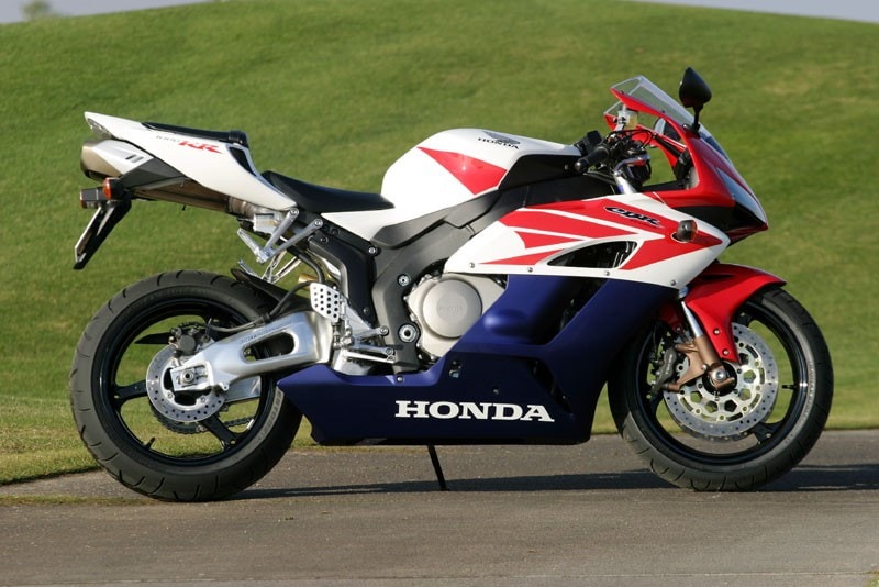 In sella alla CBR1000 RR Fireblade!