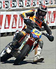 La KTM prova la trazione integrale