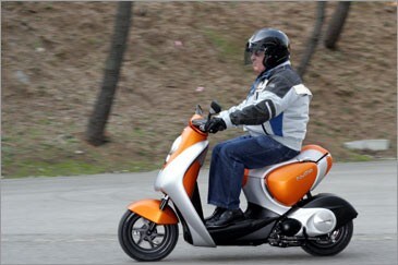 La moto a idrogeno è pronta