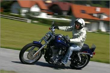 Gamma Harley-Davidson Dyna 2006