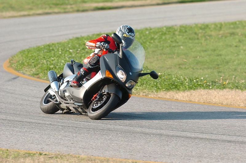 Yamaha T-Max Black Max: troppo avanti!