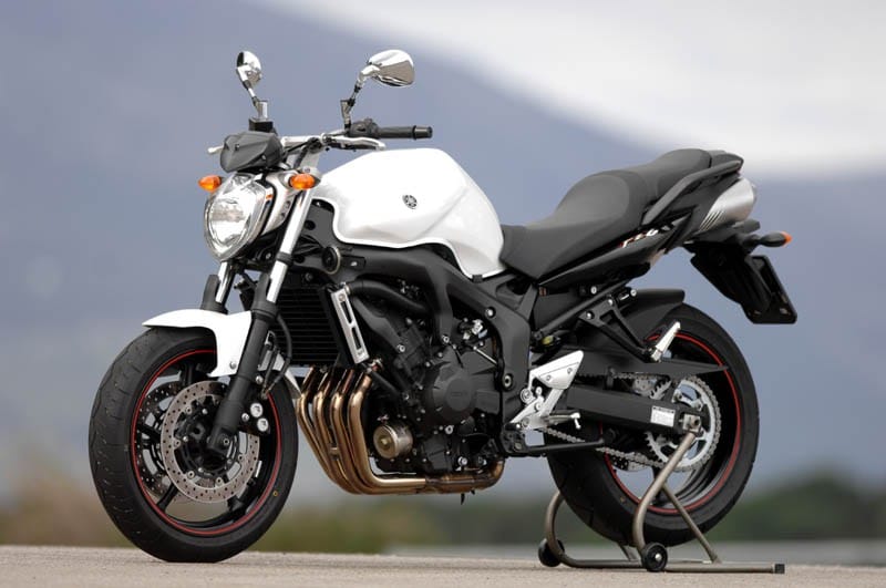 Yamaha FZ6 e FZ6 Fazer: double face