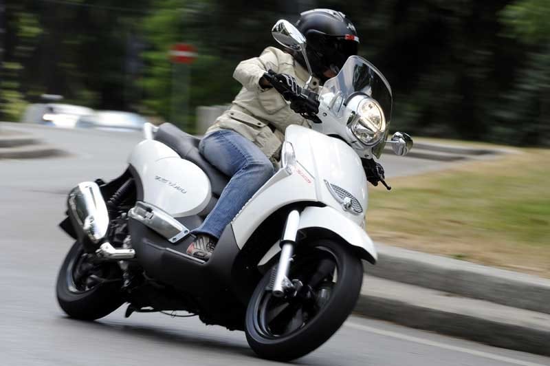 Aprilia Scarabeo: la gamma 2009