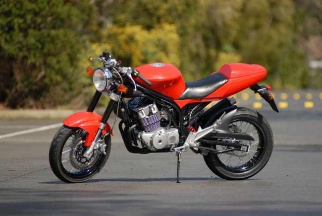 Vento Café 400 GT: la cinese a tre cilindri